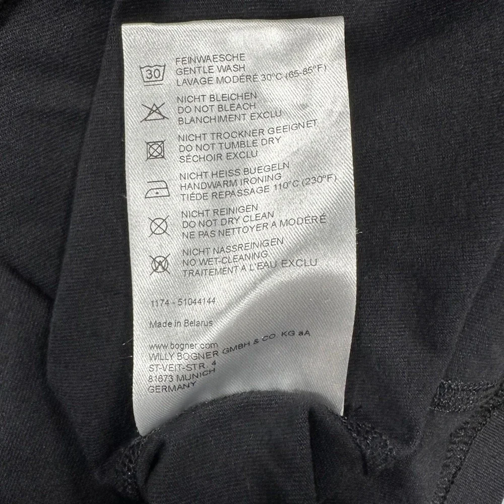 Bogner Mens Black Quarter Zip Performance Ski Base Layer Top Size Medium 48
